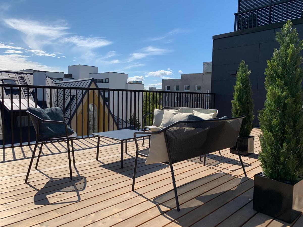 Thomas' Home - Trendy, Central & Balcony Талин Екстериор снимка