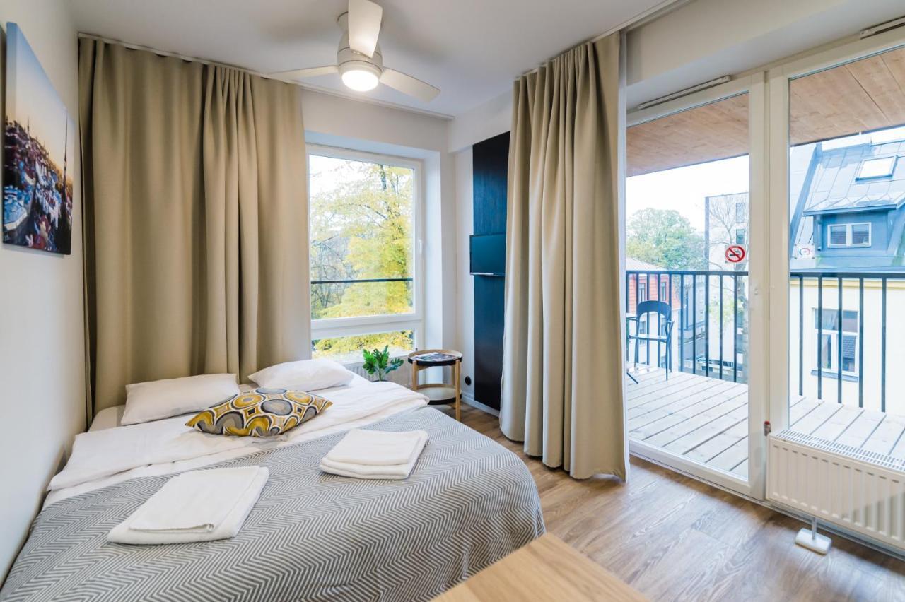 Thomas' Home - Trendy, Central & Balcony Талин Екстериор снимка